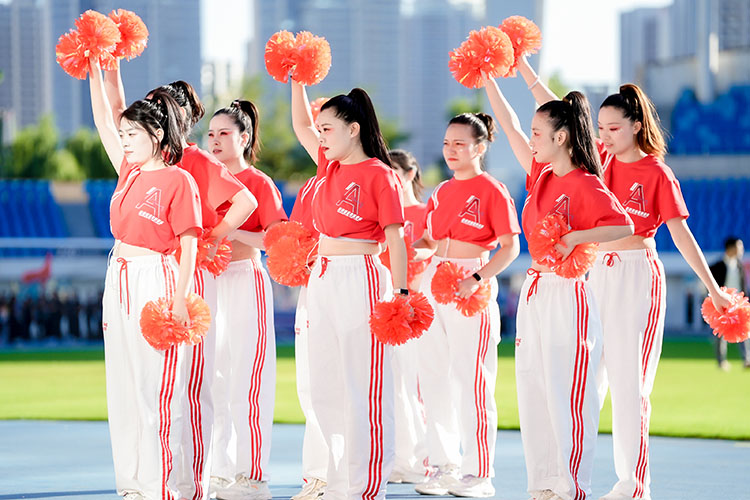 運(yùn)勸會拉拉操表演