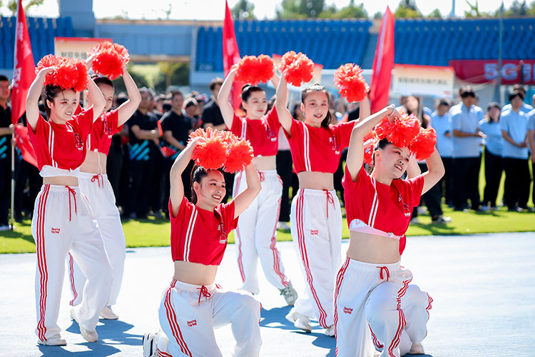 運(yùn)勸會拉拉操表演